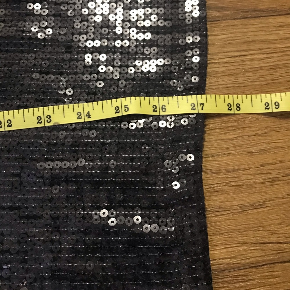 NEW YORK & CO Street Wear Gray Sequin Tank NWT L - Picture 6 of 6